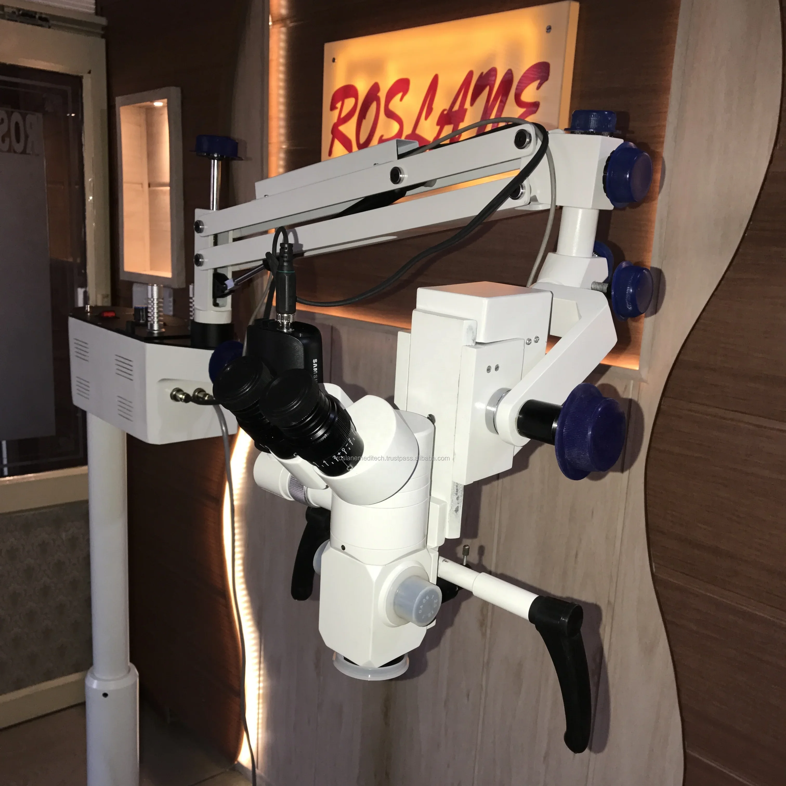 India Portable Optical Surgica - Medical Lab Microscope recension och pris
